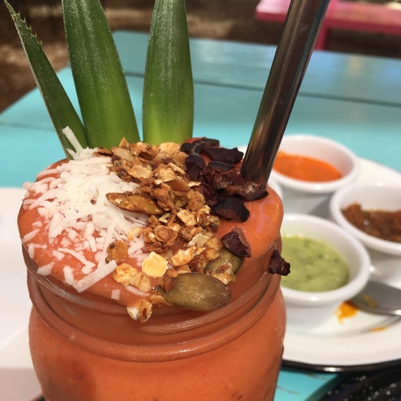 Meet your Posher, Shajini - Picture 1 of 1